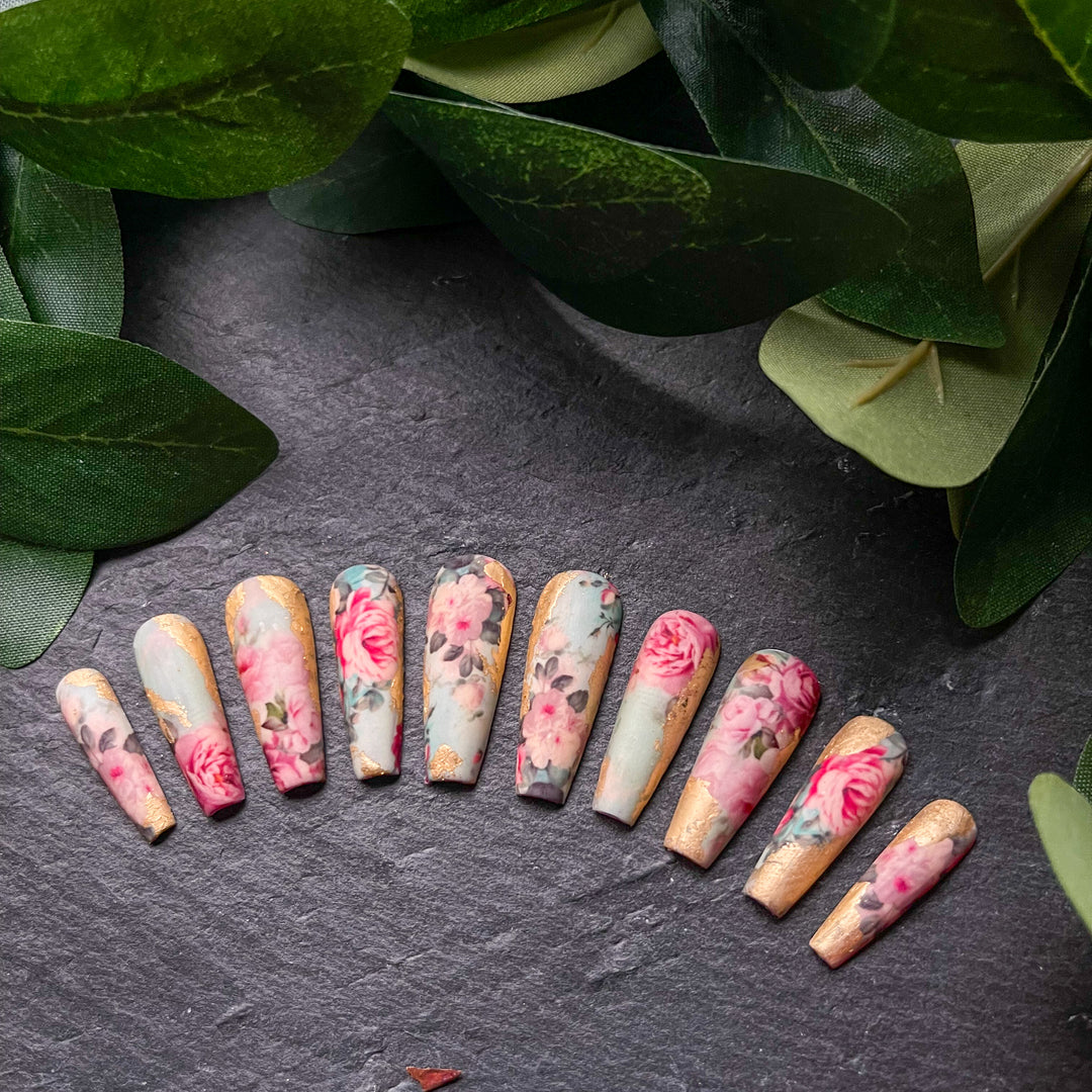 Custom Luxury Press On Nails - Golden Bouquet